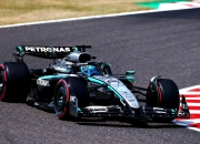 开云下载-阿斯顿马丁碾压哈斯车队，维斯塔潘惊艳四座