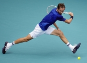 开云体育直播-法国网球队横扫西班牙网球队，梅德韦杰夫高光表现的简单介绍