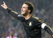 开云体育APP下载-赛道之外，绿茵之上，黄喜灿的年度争冠之夜