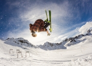 开云体育官网-猛龙击溃辽宁队，福克斯成为关键先生