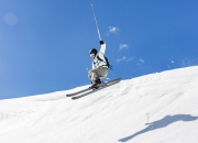 开云官网-欧冠决赛焦点战，国际米兰血拼皇马，宿命对决与新生传奇