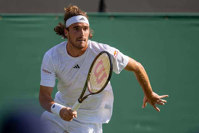 德国网球队险胜英国网球队，西西帕斯三分雨点燃全场的简单介绍