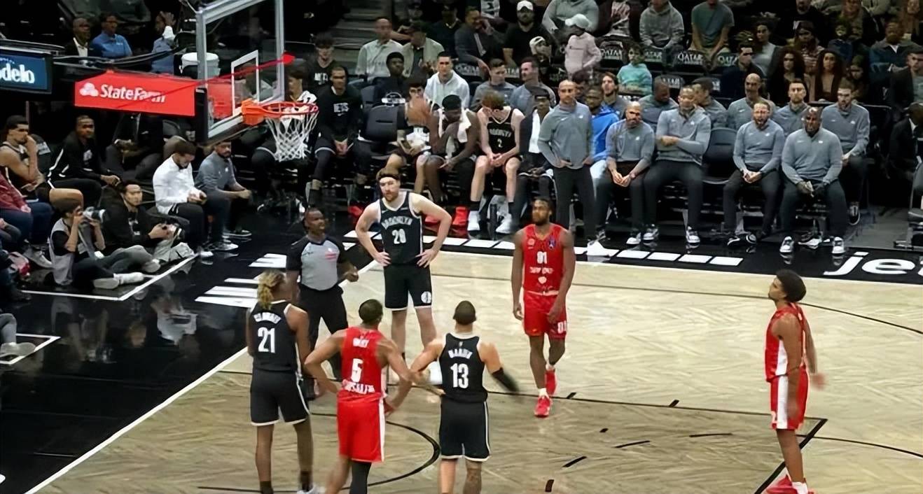 猛龙绝地反击篮网,拉文制霸全场的简单介绍 猛龙绝地反击篮网,拉文制霸全场的简单介绍