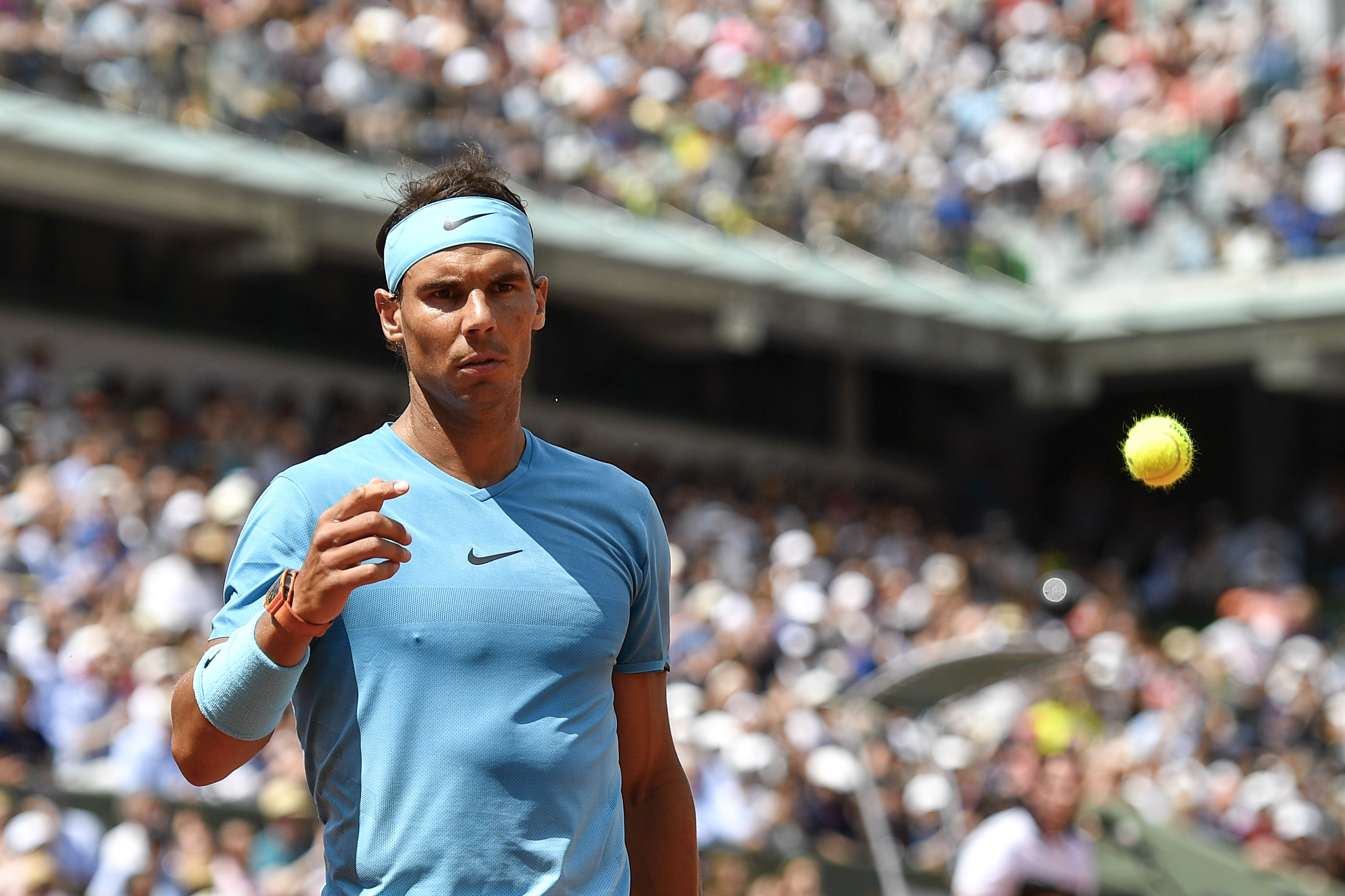 意大利网球队轻取西班牙网球队,纳达尔统治全场 意大利网球队轻取西班牙网球队,纳达尔统治全场