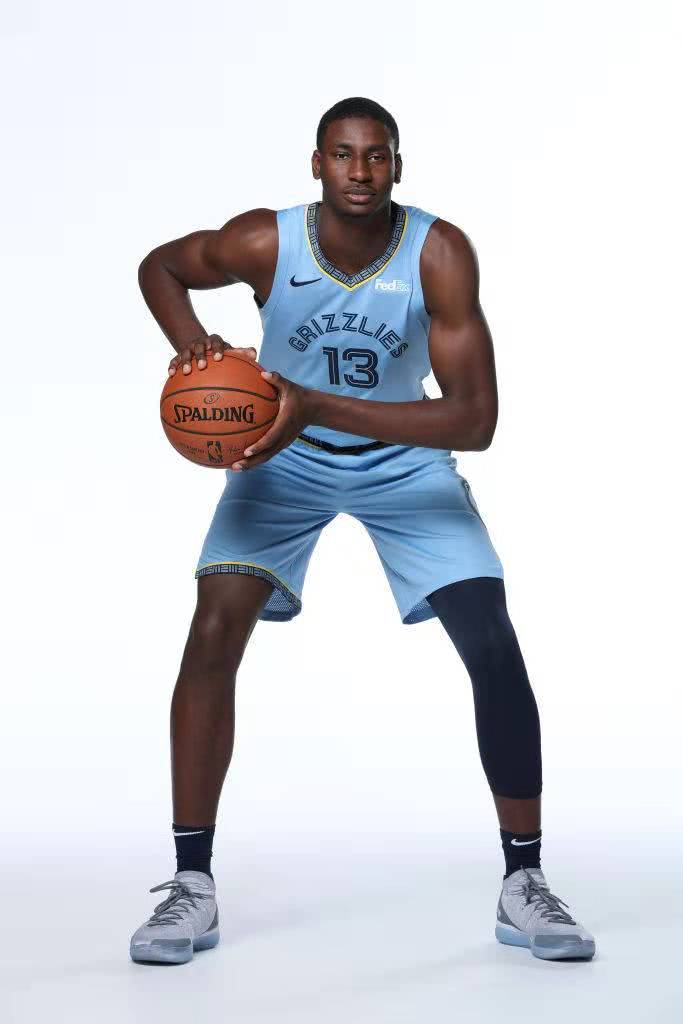 安徽华中球队宣布引进年轻新秀,提升战力的简单介绍 安徽华中球队宣布引进年轻新秀,提升战力的简单介绍