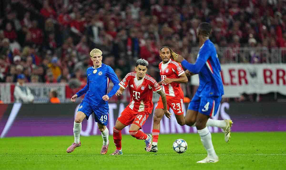 马赛客场取胜，坎德雷瓦梅开二度助球队晋级的简单介绍