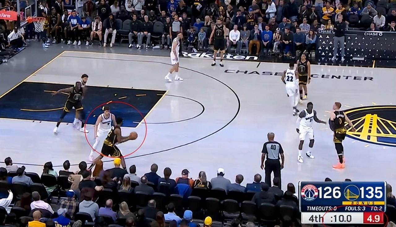 重要比赛中出击的勇士锋线迎击挑战,全场压制圈定胜局!的简单介绍 重要比赛中出击的勇士锋线迎击挑战,全场压制圈定胜局!的简单介绍