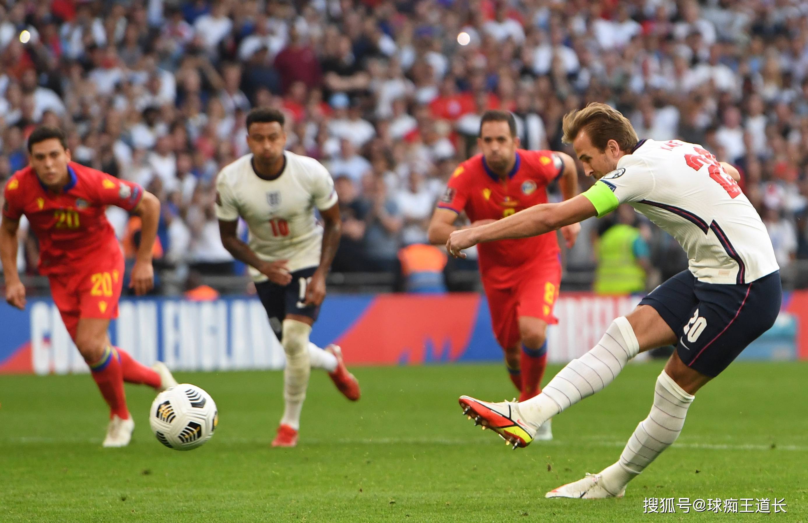 精彩进球犹如绝艳飞瀑,欧洲足球比赛令人陶醉的简单介绍 精彩进球犹如绝艳飞瀑,欧洲足球比赛令人陶醉的简单介绍