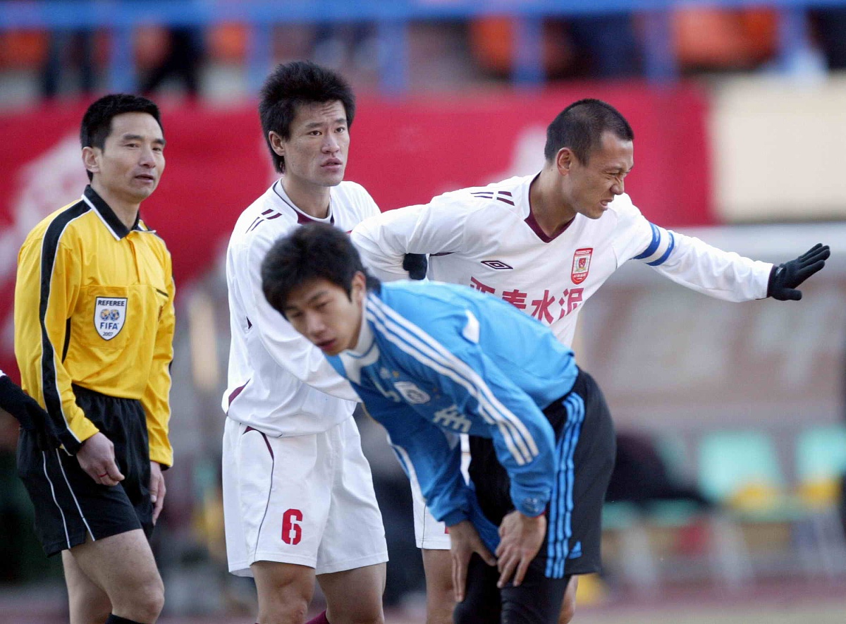 广州队在本轮比赛中低迷,输给了辽宁队 广州队在本轮比赛中低迷,输给了辽宁队