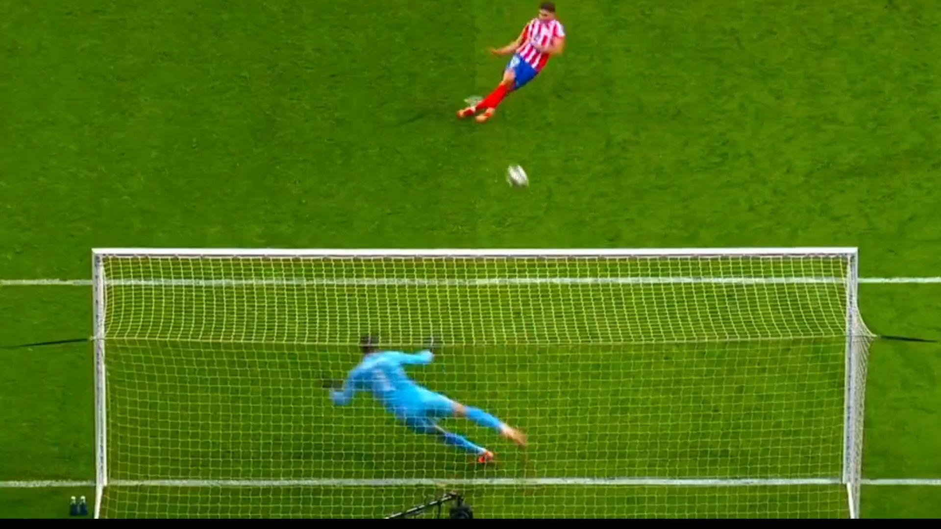 荷兰绝杀皇马,阿尔瓦雷斯刷新纪录 荷兰绝杀皇马,阿尔瓦雷斯刷新纪录