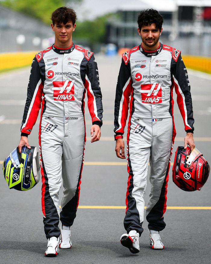 包含哈斯车队完胜红牛车队,诺里斯统治全场的词条 包含哈斯车队完胜红牛车队,诺里斯统治全场的词条