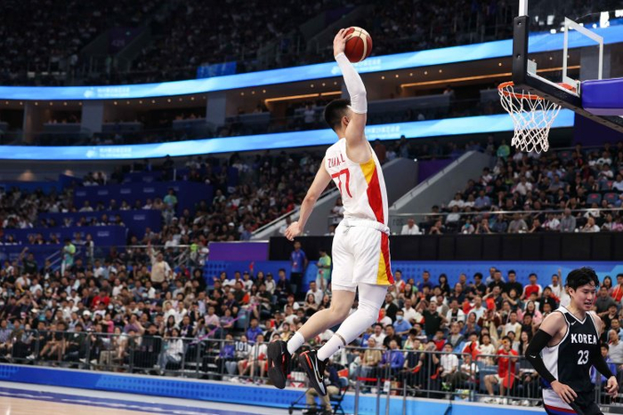 新疆队翻盘吉林队,张镇麟刷新纪录的简单介绍 新疆队翻盘吉林队,张镇麟刷新纪录的简单介绍