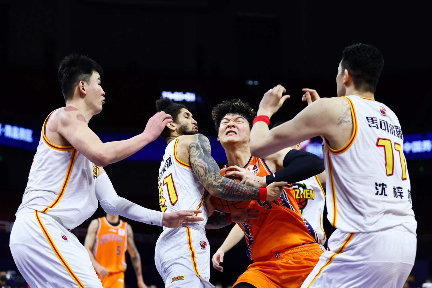 上海队轻取篮网,西亚卡姆扛起全队 上海队轻取篮网,西亚卡姆扛起全队