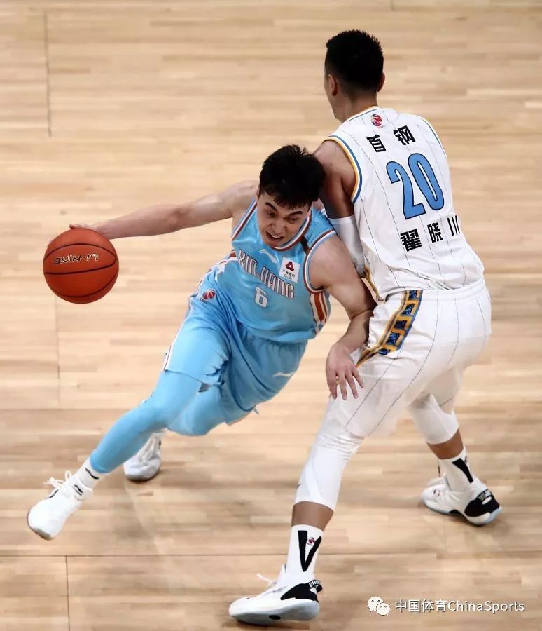 北京队险胜新疆队，保罗状态火热的简单介绍