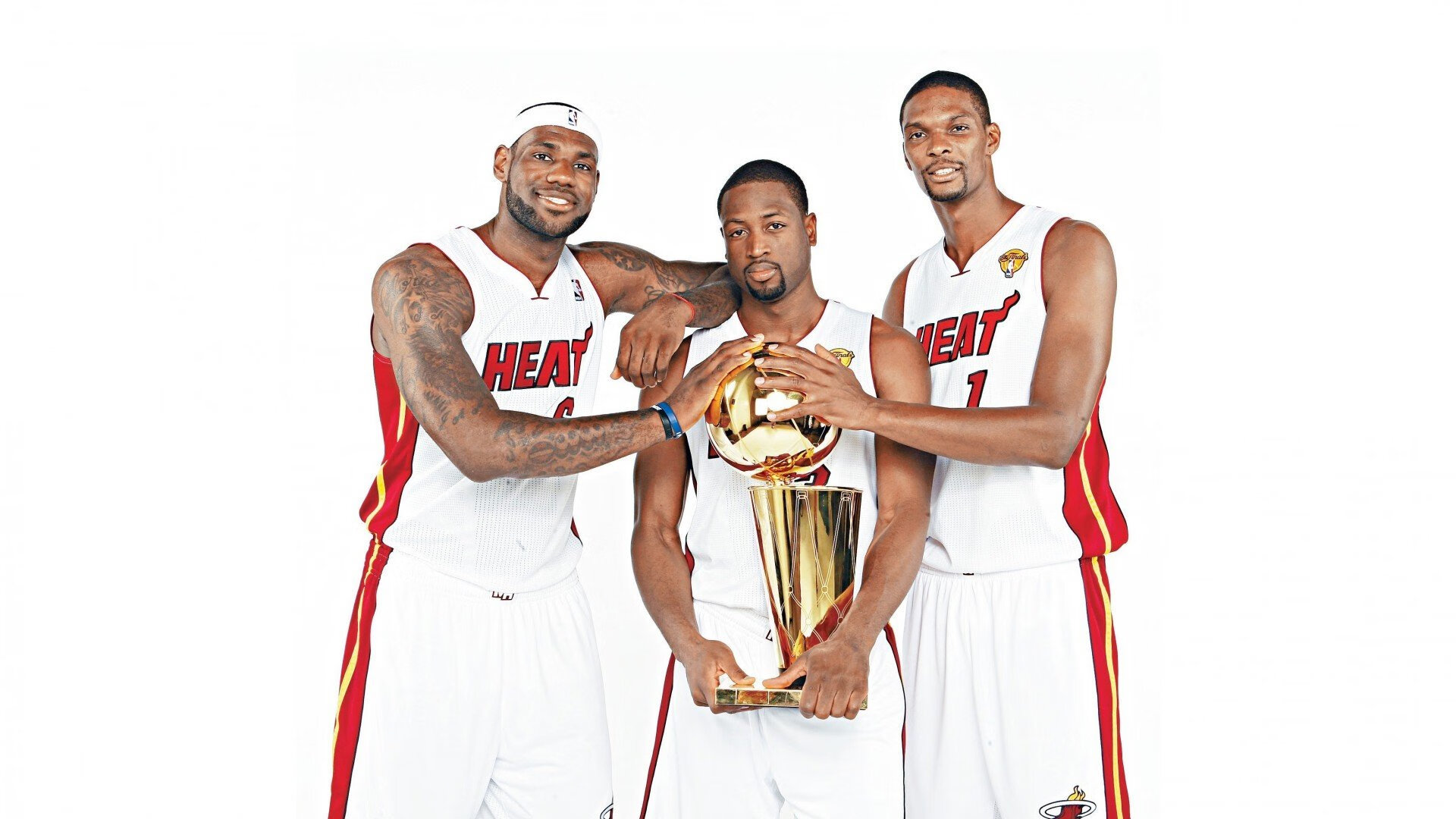 跨界传奇，当塞内加尔淘汰南非，本泽马在F1赛道接管比赛